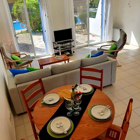 2 Bedroom Townhouse On Very Popular With Pool View בית נופש *
