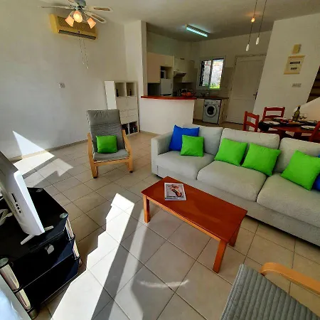 2 Bedroom Townhouse On Very Popular With Pool View בית נופש *