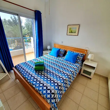 2 Bedroom Townhouse On Very Popular With Pool View Tatil Evi